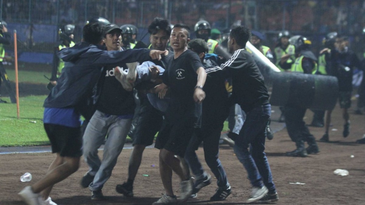 sepakbola indonesia berduka