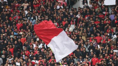 Perilaku Buruk Suporter Indonesia