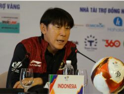 H-2 Piala AFF 2022: Tegas! Shin Tae-yong Respon Keputusan Elkan Baggott
