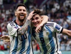 Julian Alvarez: Dari Bangku Cadangan Jadi Tandem Terbaik Messi di Lapangan