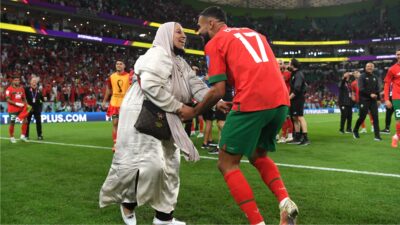 Timnas Maroko dan Tradisi Rayakan Kemenangan Bersama Ibu di Piala Dunia 2022
