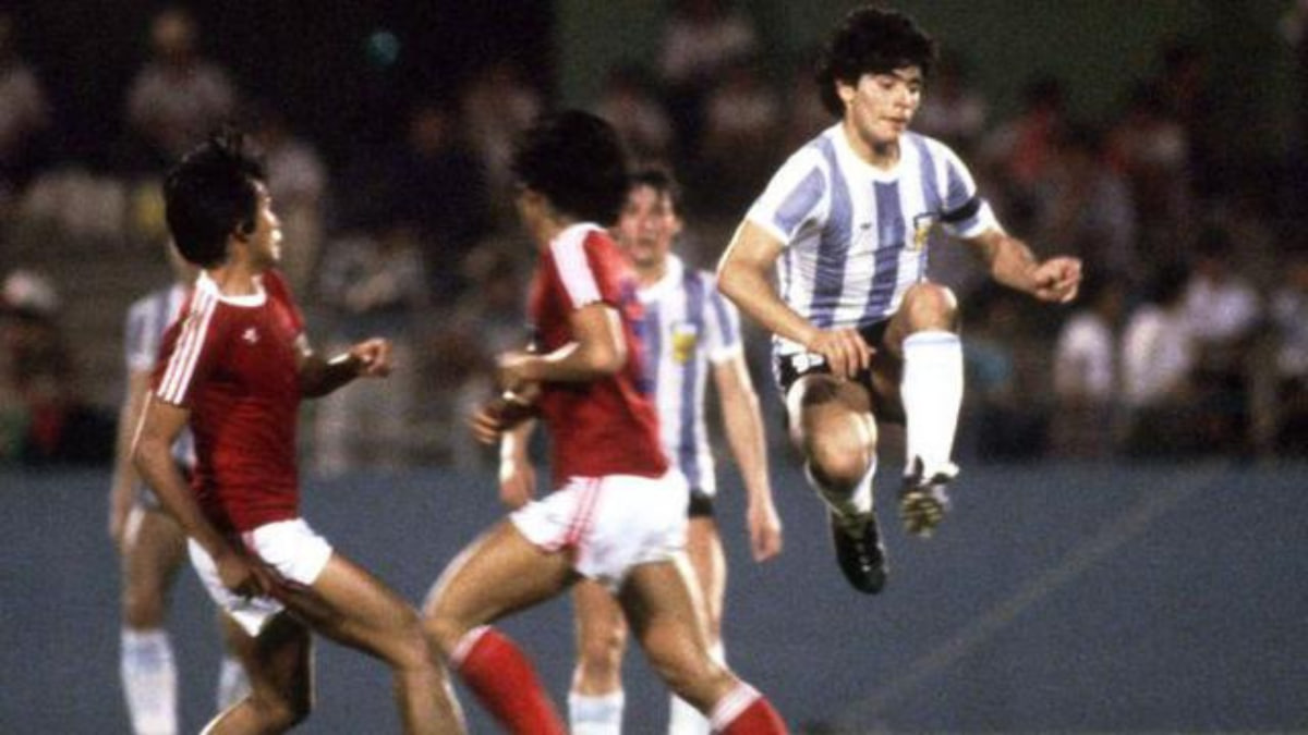 Zulkarnaen Lubis vs Maradona