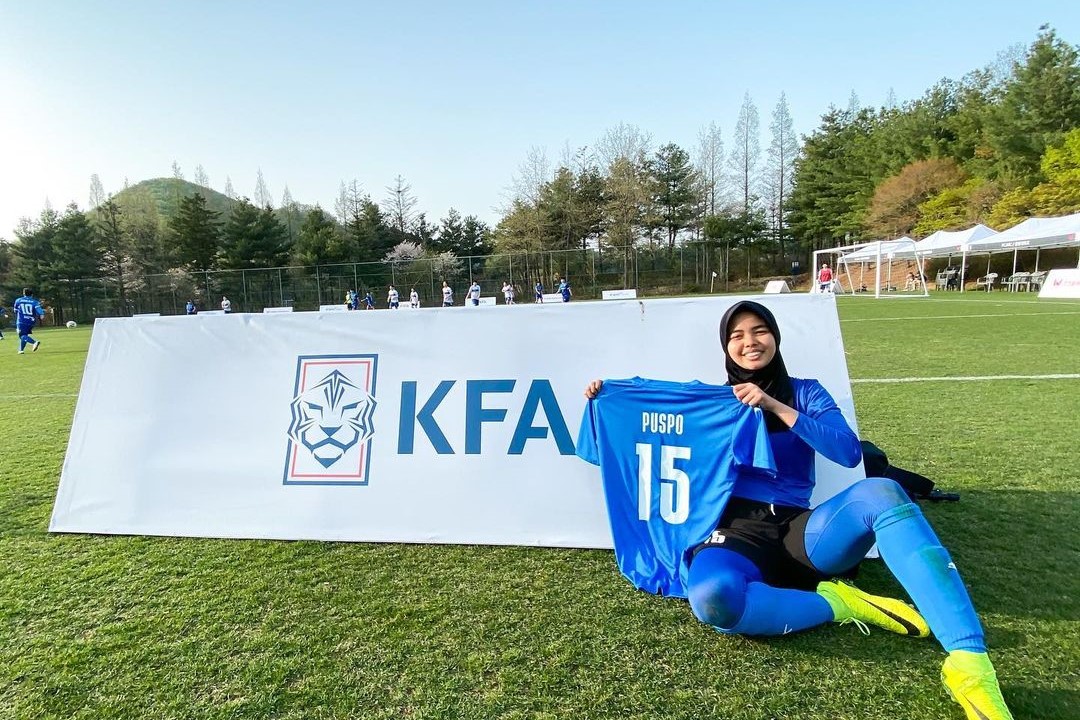 Pemain sepak bola wanita Indonesia, Puspo Nagati Paramita.