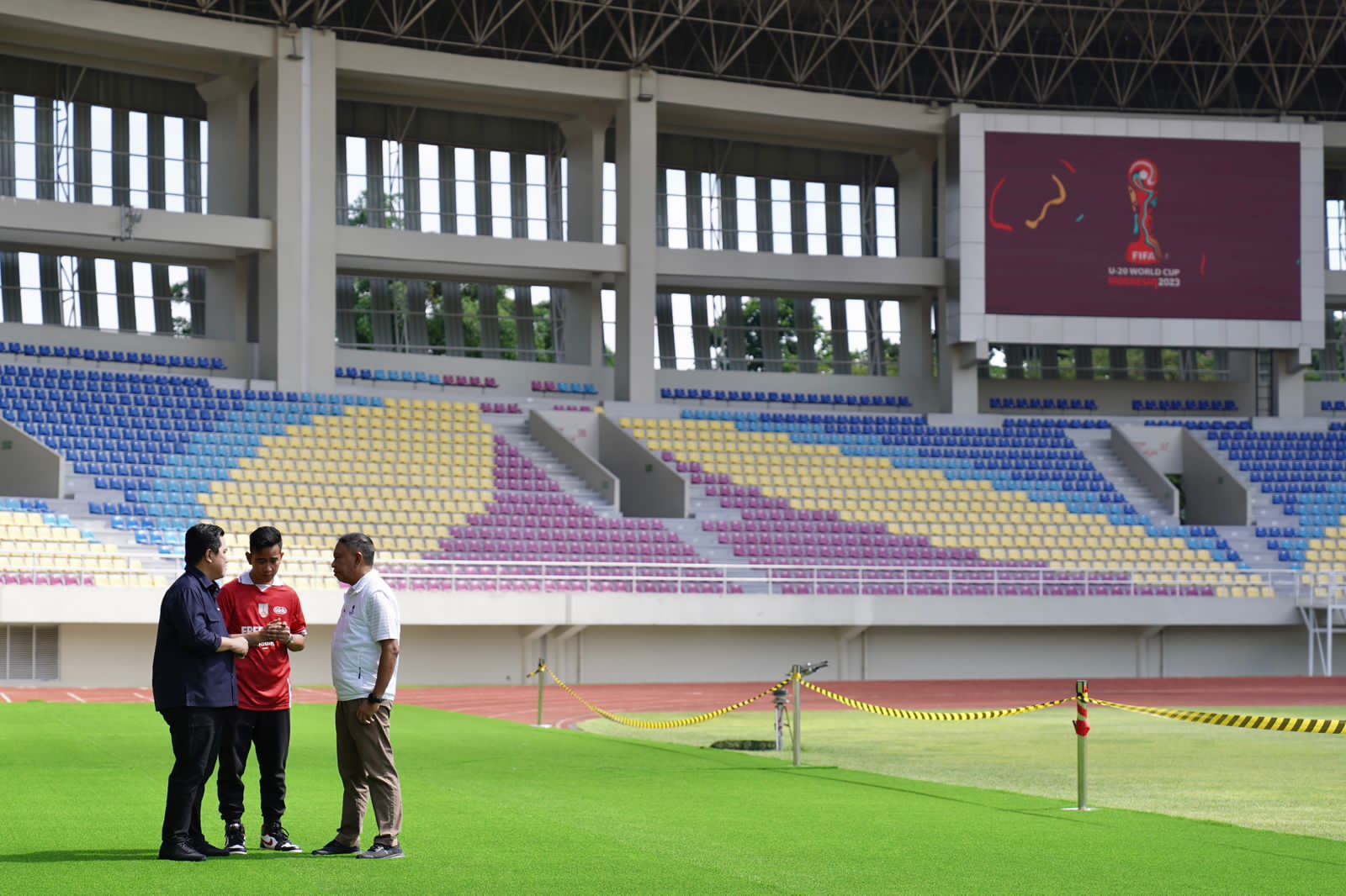 Erick Thohir berkunjung ke Stadion Manahan Solo