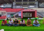 Arema FC Potong Tumpeng Usai Siap Berkandang di Stadion Kapten I Wayan Dipta!