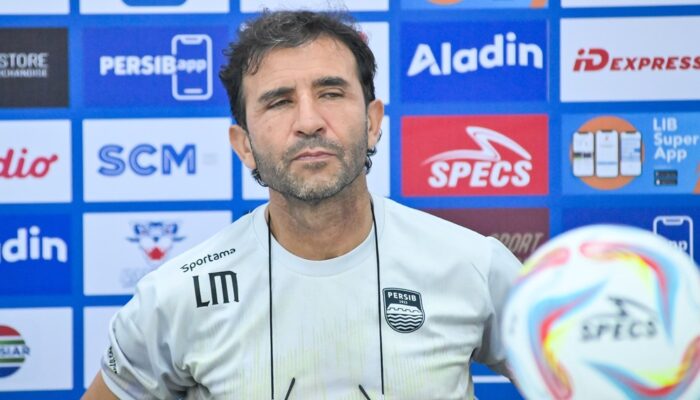 Pelatih Persib Bandung Siapkan Strategi Melawan Madura United!