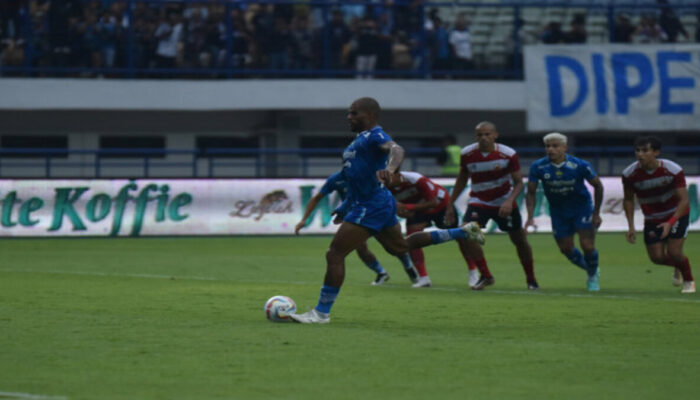 Update Liga 1: Persib Gagal Menang Lawan Madura United