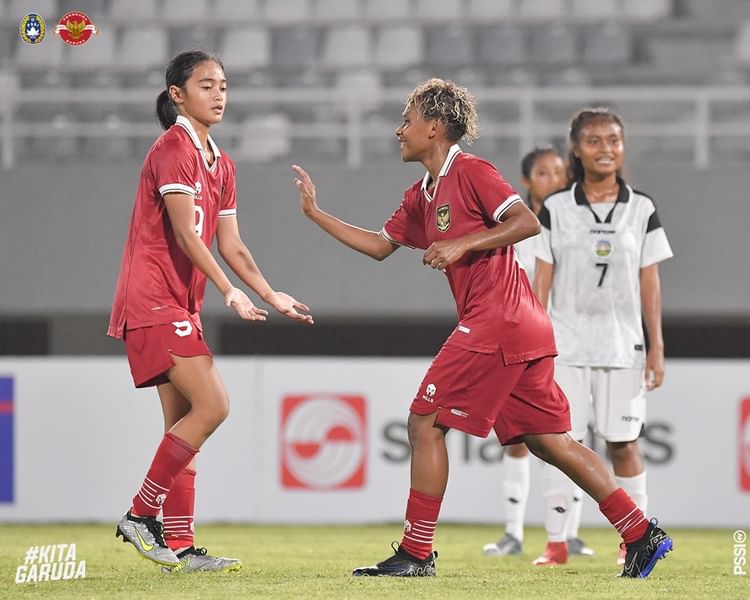 Dua penggawa Timnas Putri Indonesia U-19 yang mentas di Piala AFF U-19 2023