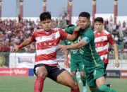 Madura United Cukur Persebaya Surabaya Tiga Gol Tanpa Balas, Puncaki Klasemen Liga 1
