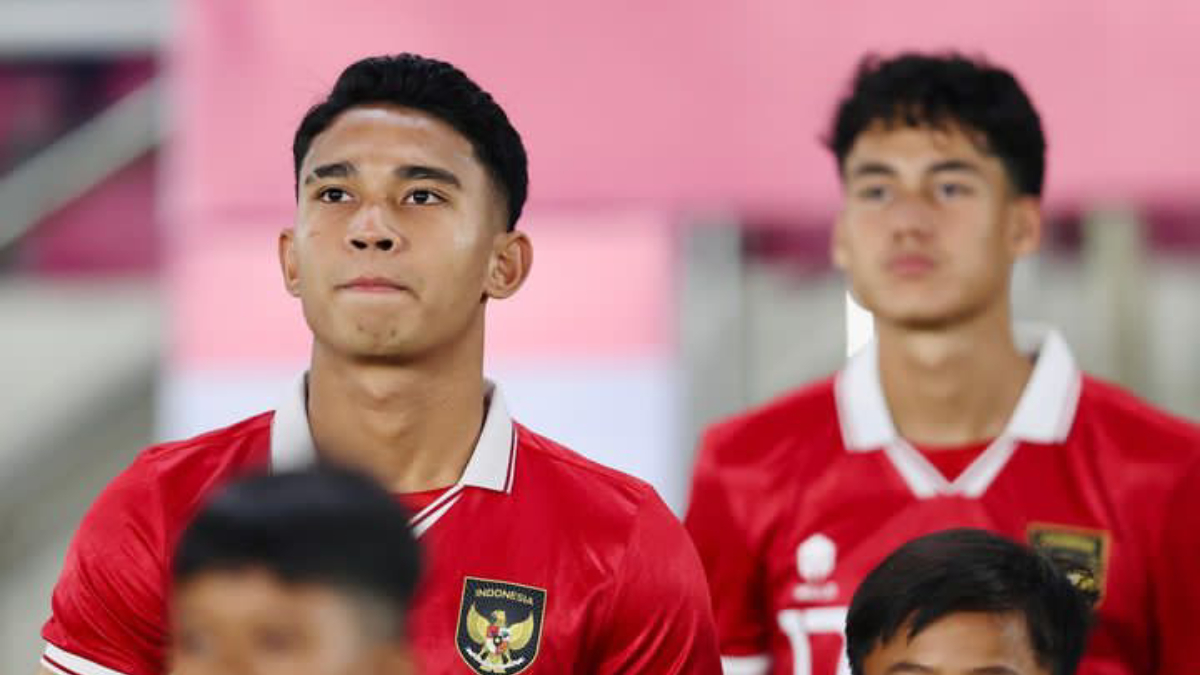 Marselino cedera Shin Tae Yong siapkan ganti di laga Timnas Indonesia vs Brunei (IG Marselino)