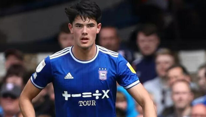 Elkan Baggott Punya Peluang Besar Masuk Skuad Utama Ipswich Town di Putaran Kedua Championship