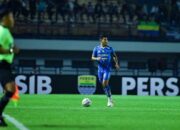 Ungguli PSS Sleman 4-1 Poin, Persib Bandung Akhiri Putaran Pertama Liga 1 dengan Manis