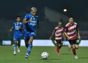 Persib Bandung berhasil kalahkan Madura United
