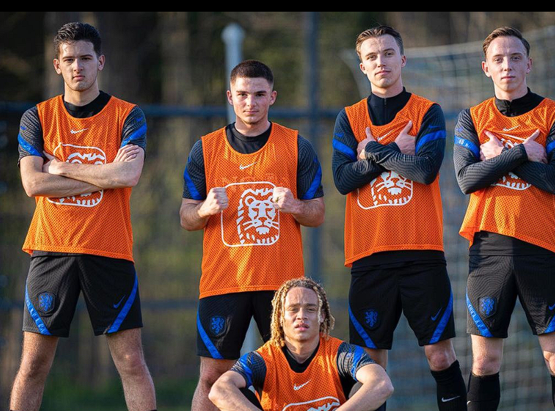 Justin Hubner Berseragam Timnas Belanda